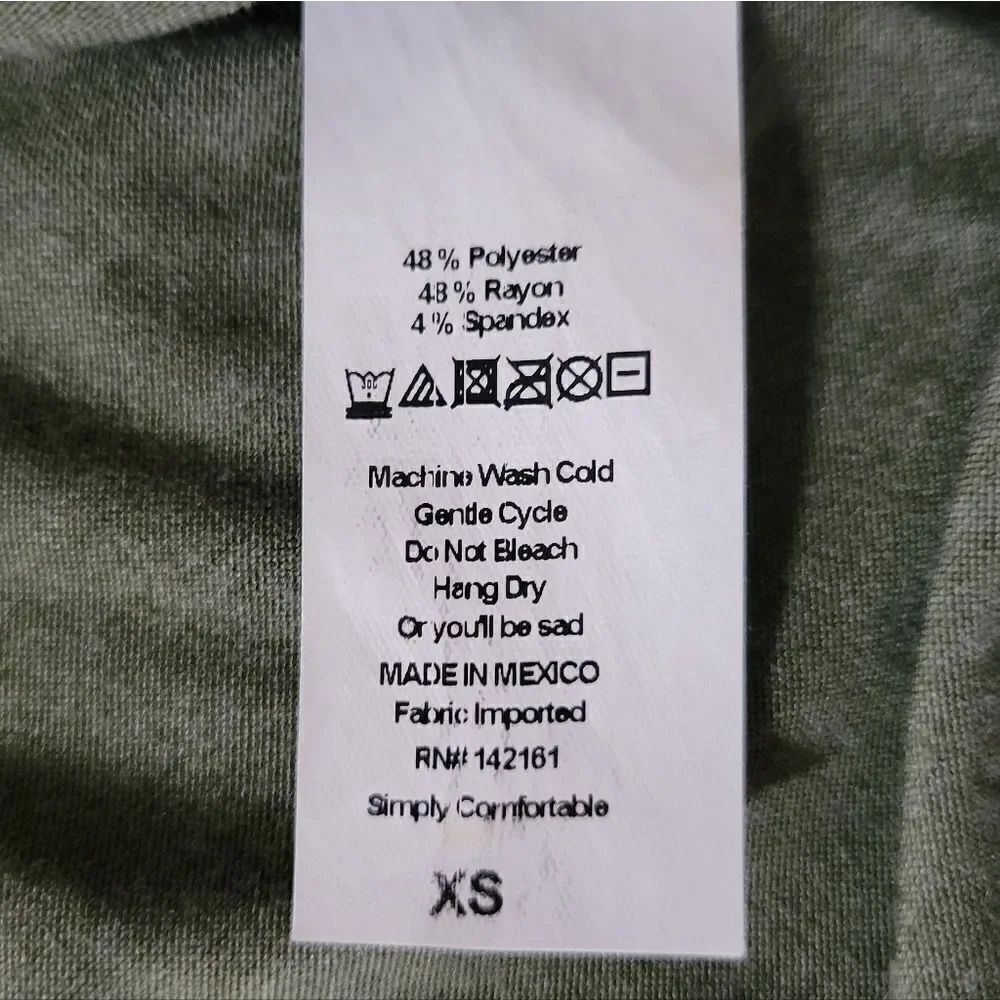 LuLaRoe Carly Green Swing Dress Scoop-neck Short Sleeve Hi-Low Hemline